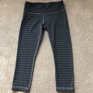 Lululemon cropped pants